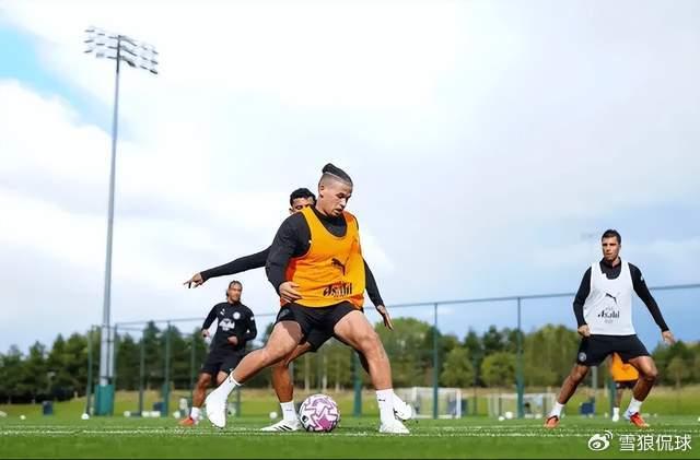 开云体育移动版-咸鱼翻身？曼城废柴突然重返25人大名单 卖不掉只能死马当活马医